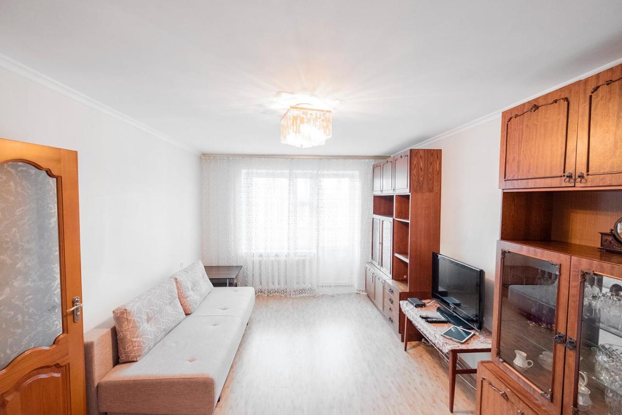 Apartment On Polevaya 44/12 Bohuslav Luaran gambar