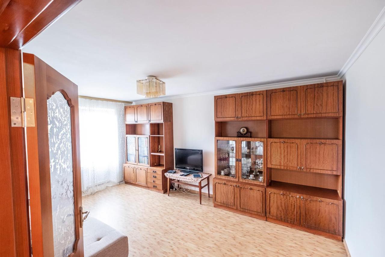 Apartment On Polevaya 44/12 Bohuslav Luaran gambar