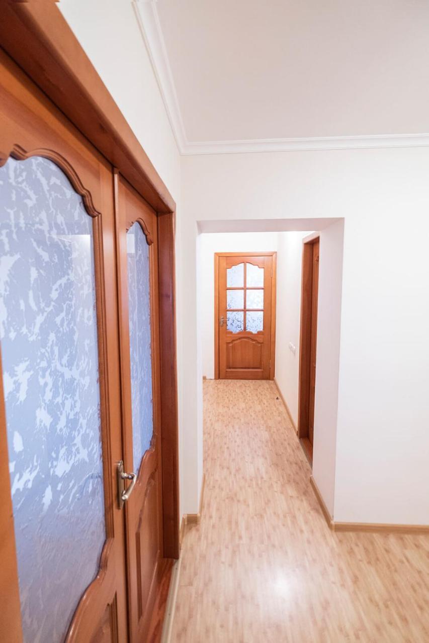 Apartment On Polevaya 44/12 Bohuslav Luaran gambar